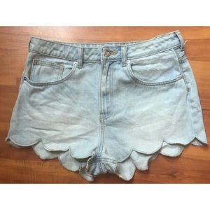 h&m size 8 women’s scalloped denim shorts